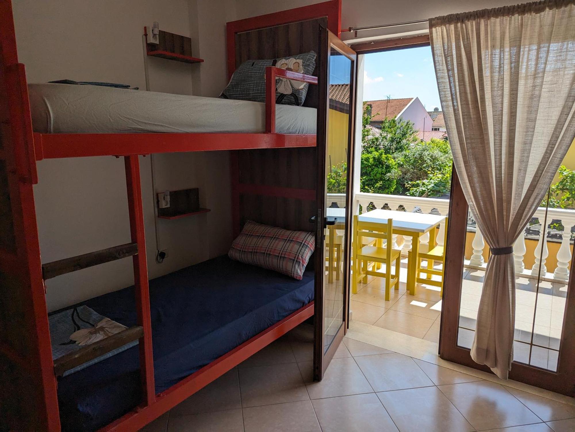 Tias Hostel Shkoder Bagian luar foto