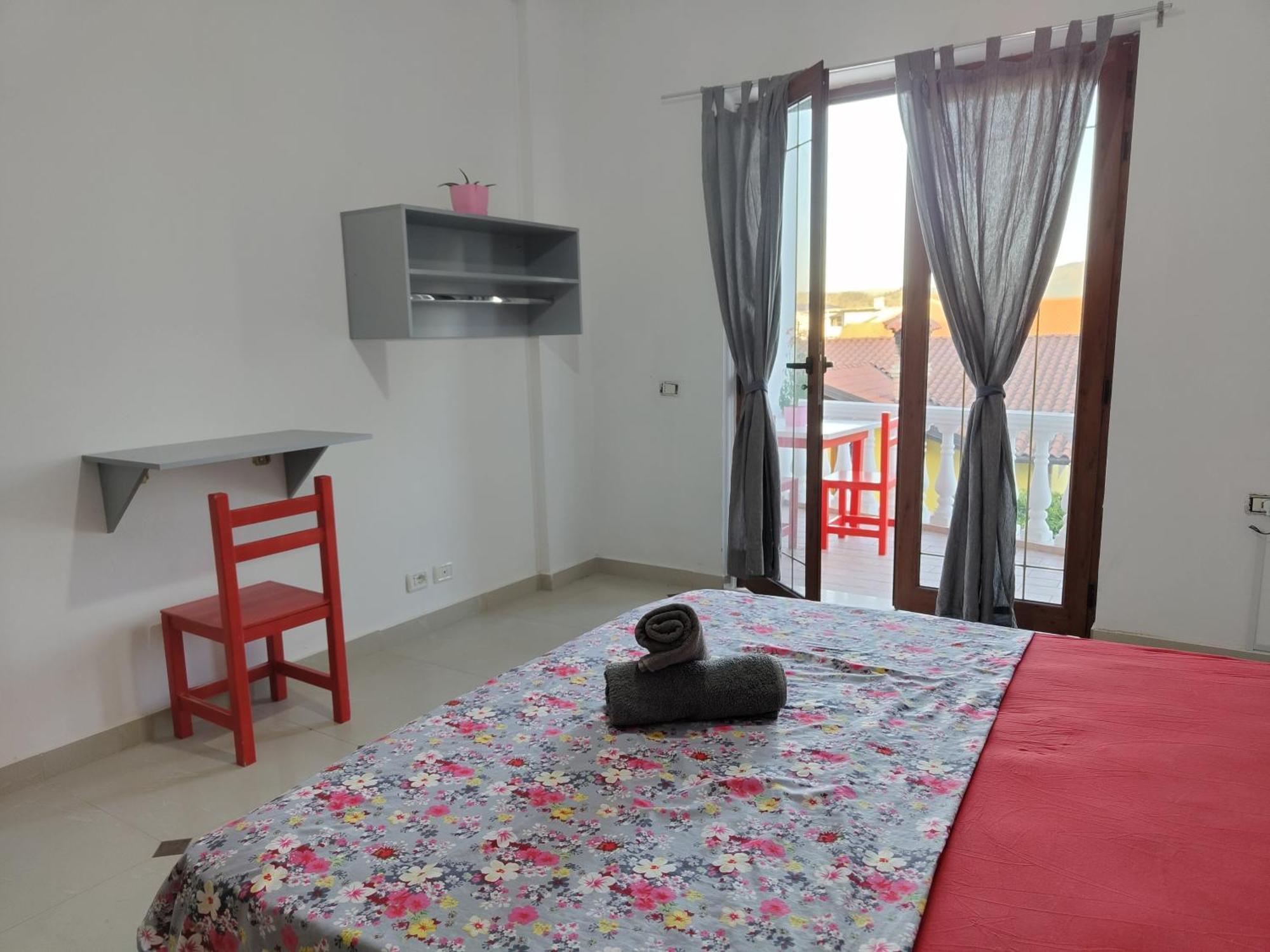 Tias Hostel Shkoder Bagian luar foto
