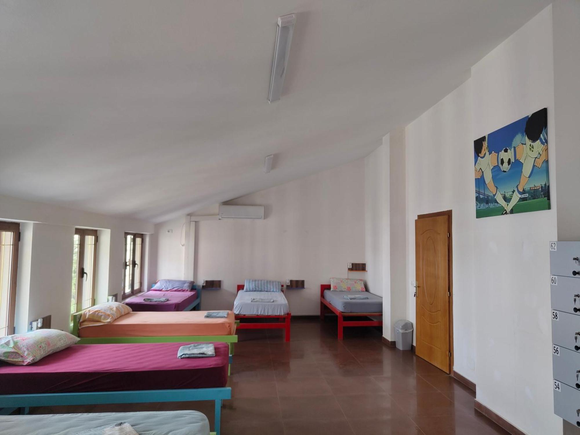 Tias Hostel Shkoder Bagian luar foto