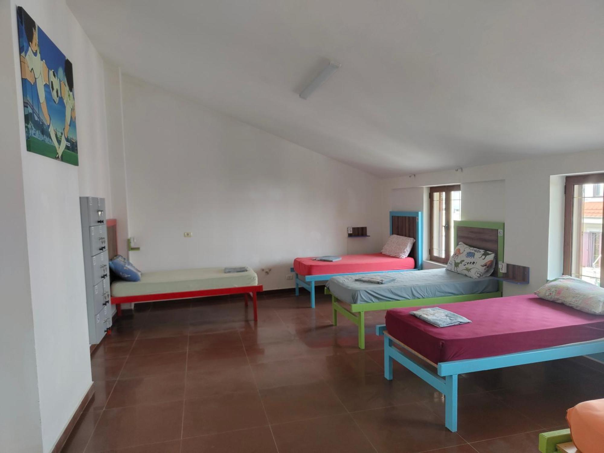 Tias Hostel Shkoder Bagian luar foto
