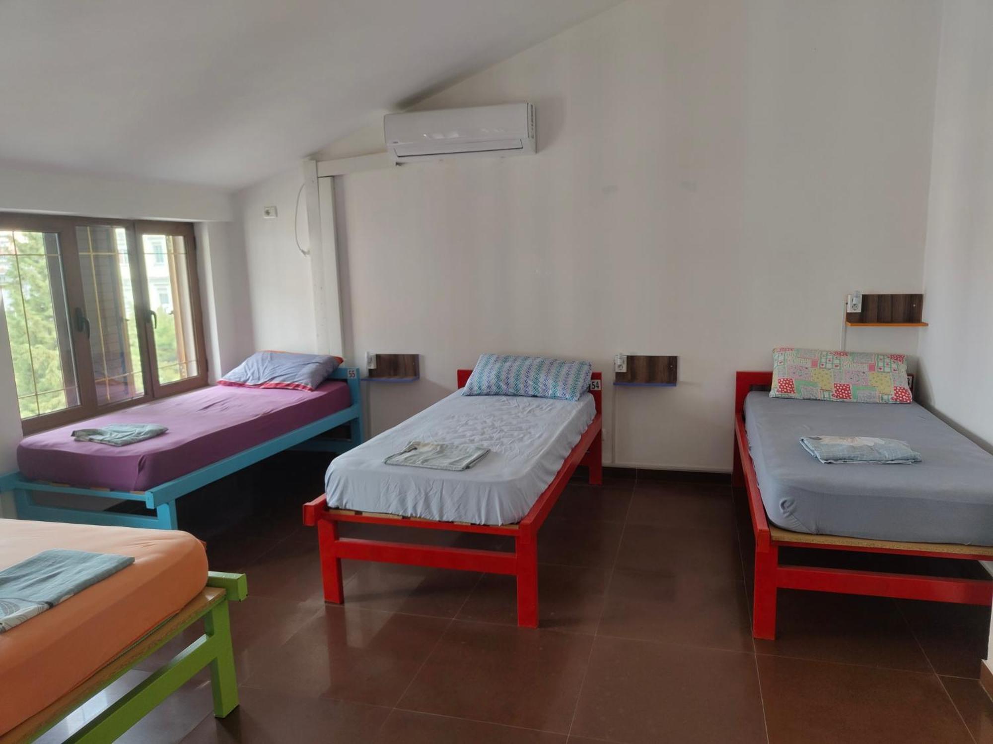 Tias Hostel Shkoder Bagian luar foto